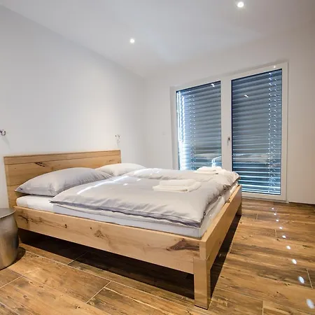 Superb Alpine By In One شقة زيل أم سي